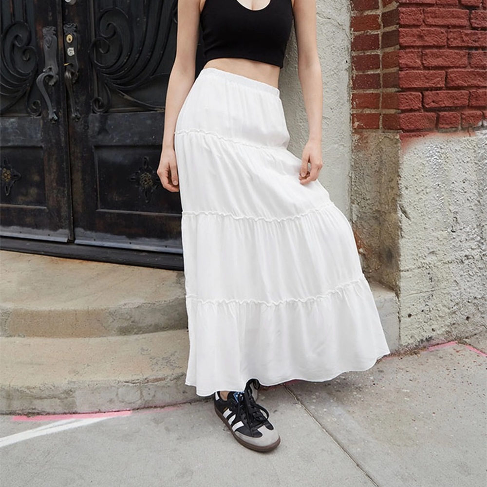 Brandy Melville John Galt White Izzy Tiered Maxi Skirt NWT